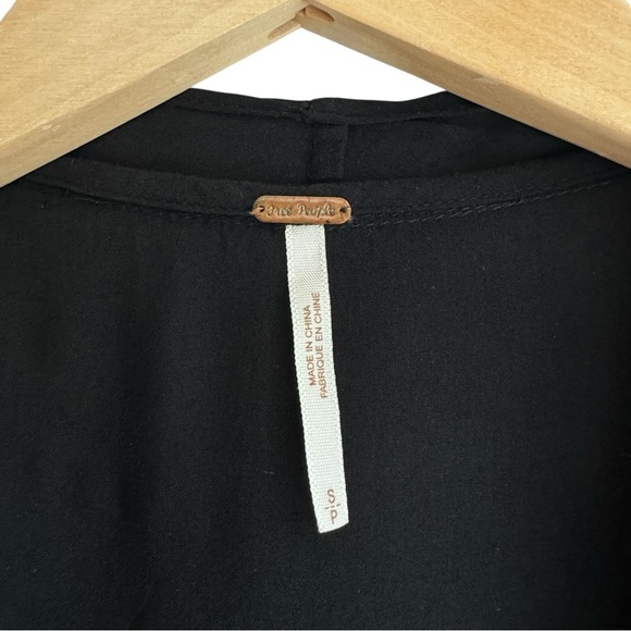 FREE PEOPLE Black Vest Sleeveless Open Front Tie-Waist Lightweight Drape Small - Picture 2 of 6